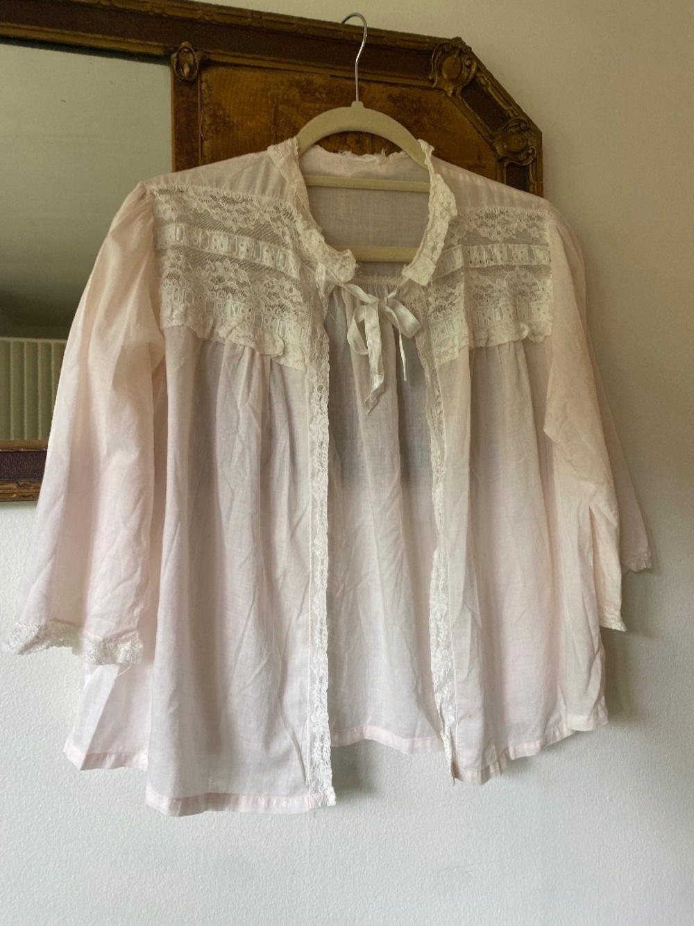 Vintage 1960s Fern Light Pink Lace Bed Jacket MCM Coquette M/L Babydoll
